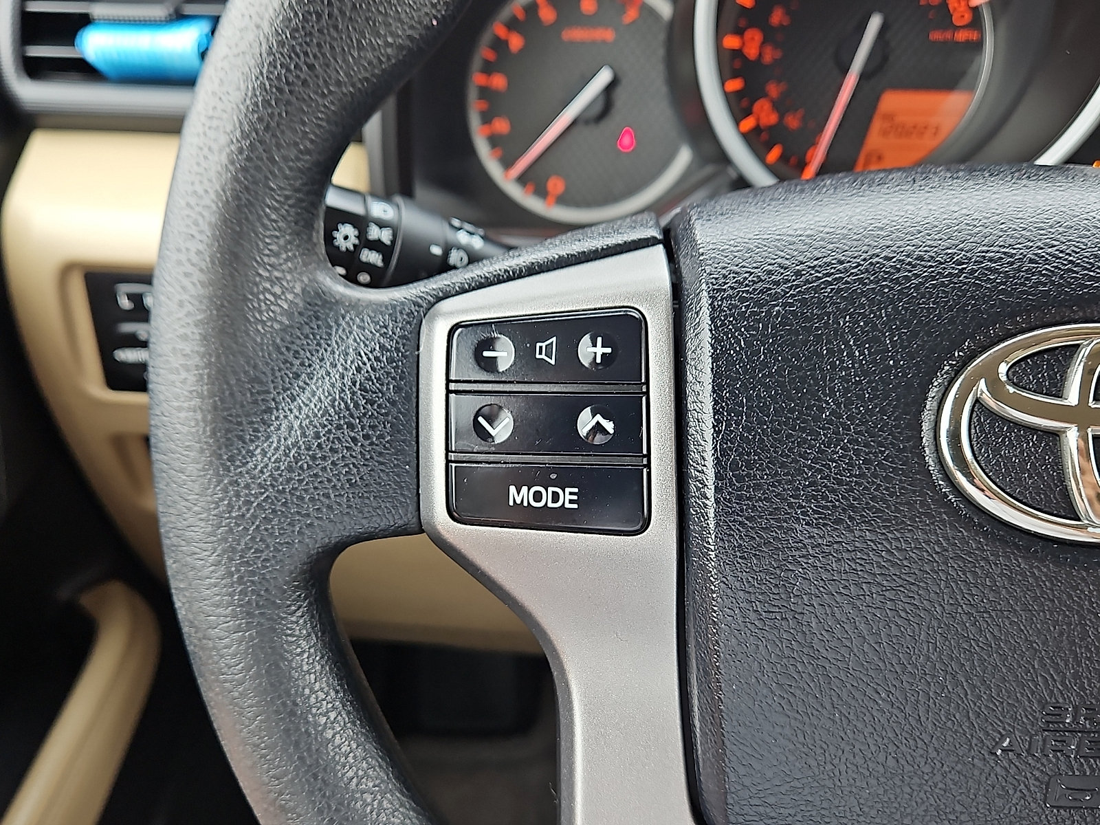 Used 2011 Toyota 4Runner SR5 w/ Convenience Pkg RWD image 15