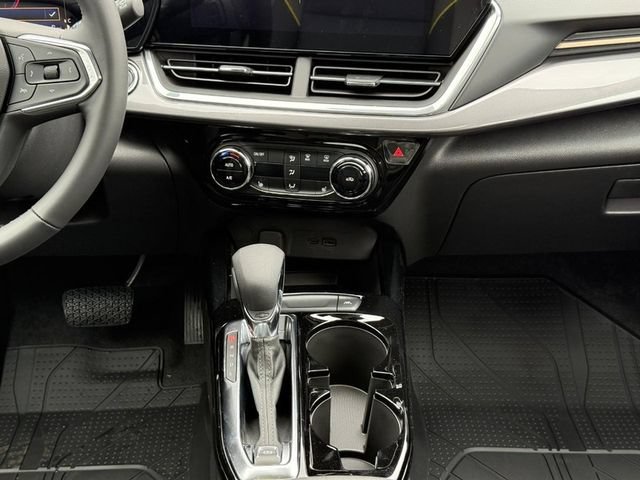 New 2026 Chevrolet Trax ACTIV w/ Sunroof Package FWD image 11