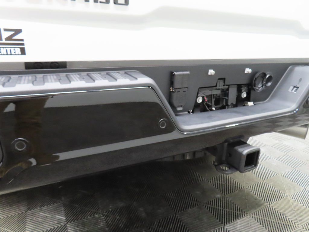 Used 2025 Chevrolet Silverado 2500 ZR2 w/ Technology Package image 52