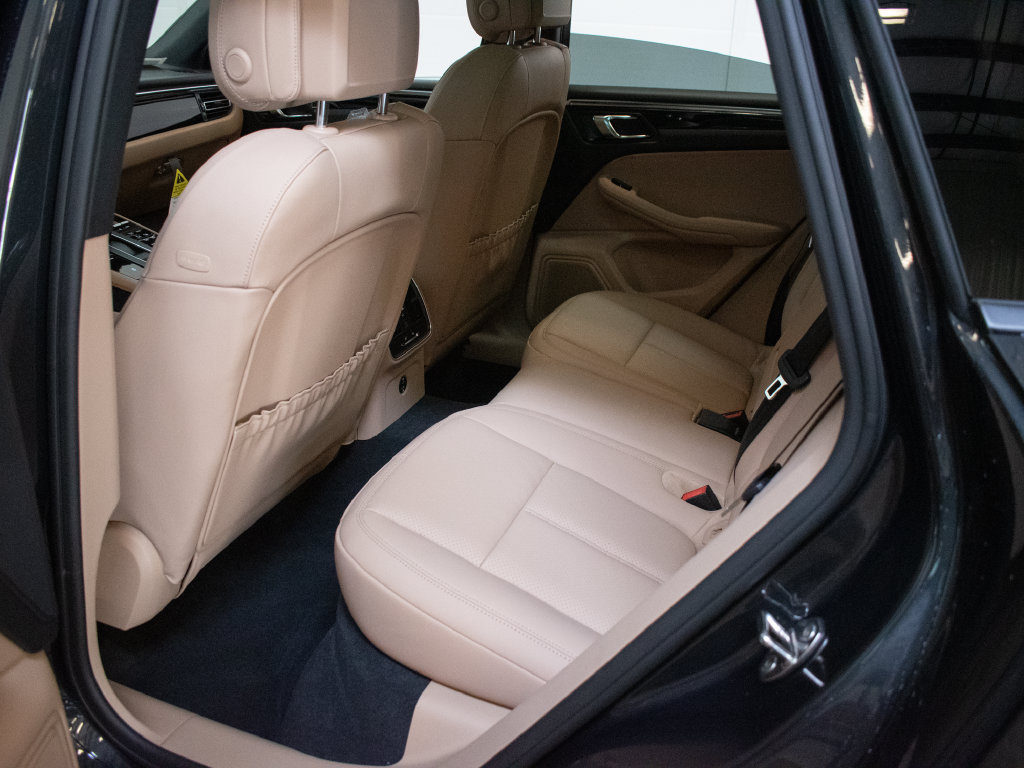 New 2026 Porsche Macan AWD/4WD image 22