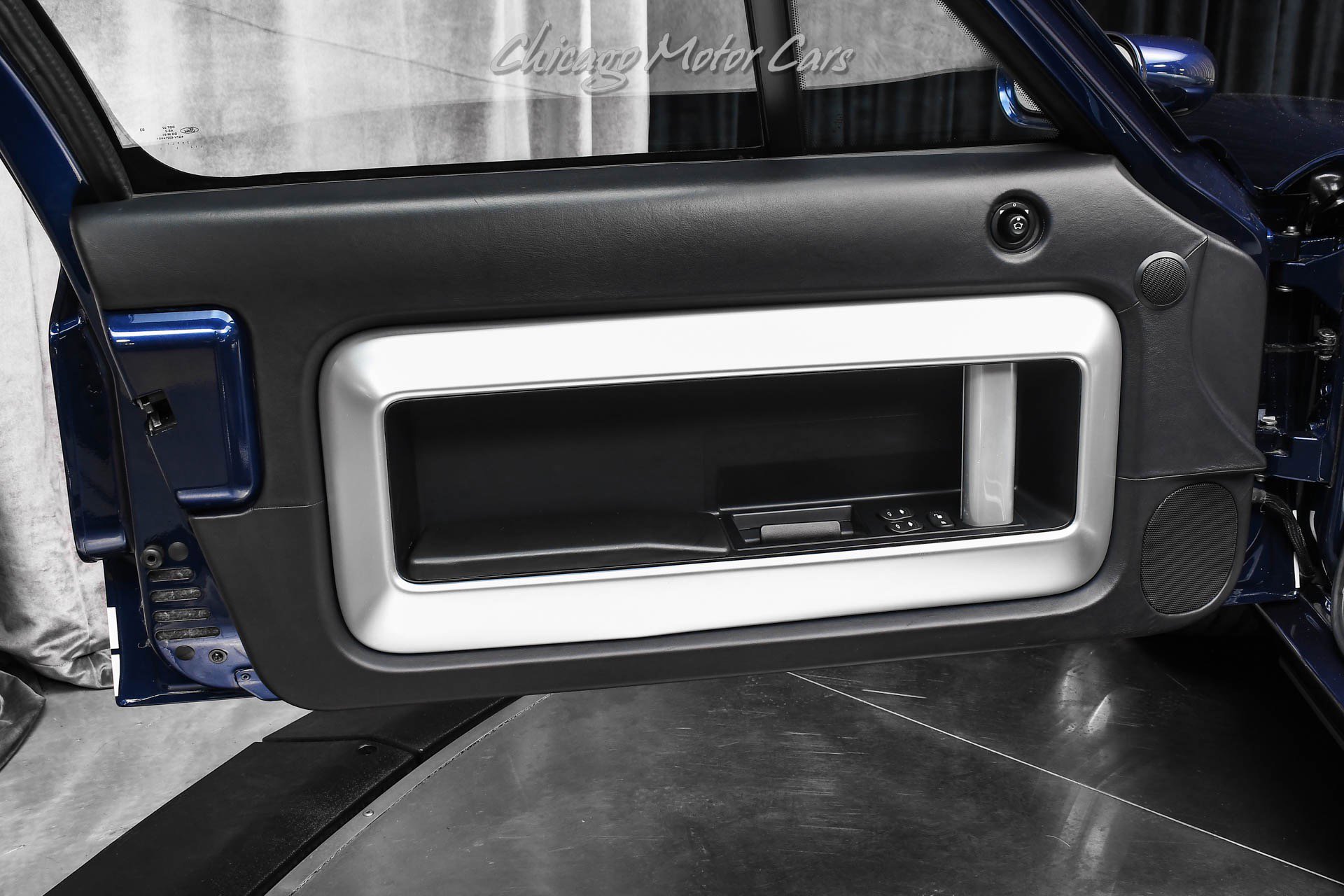 Used 2005 Ford GT image 23