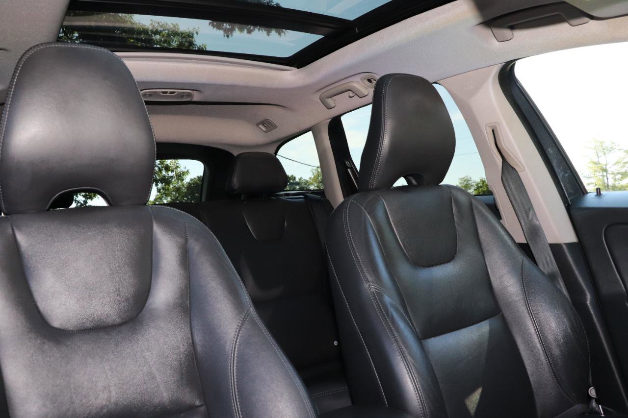 Used 2015 Volvo XC60 T6 Platinum AWD/4WD image 37