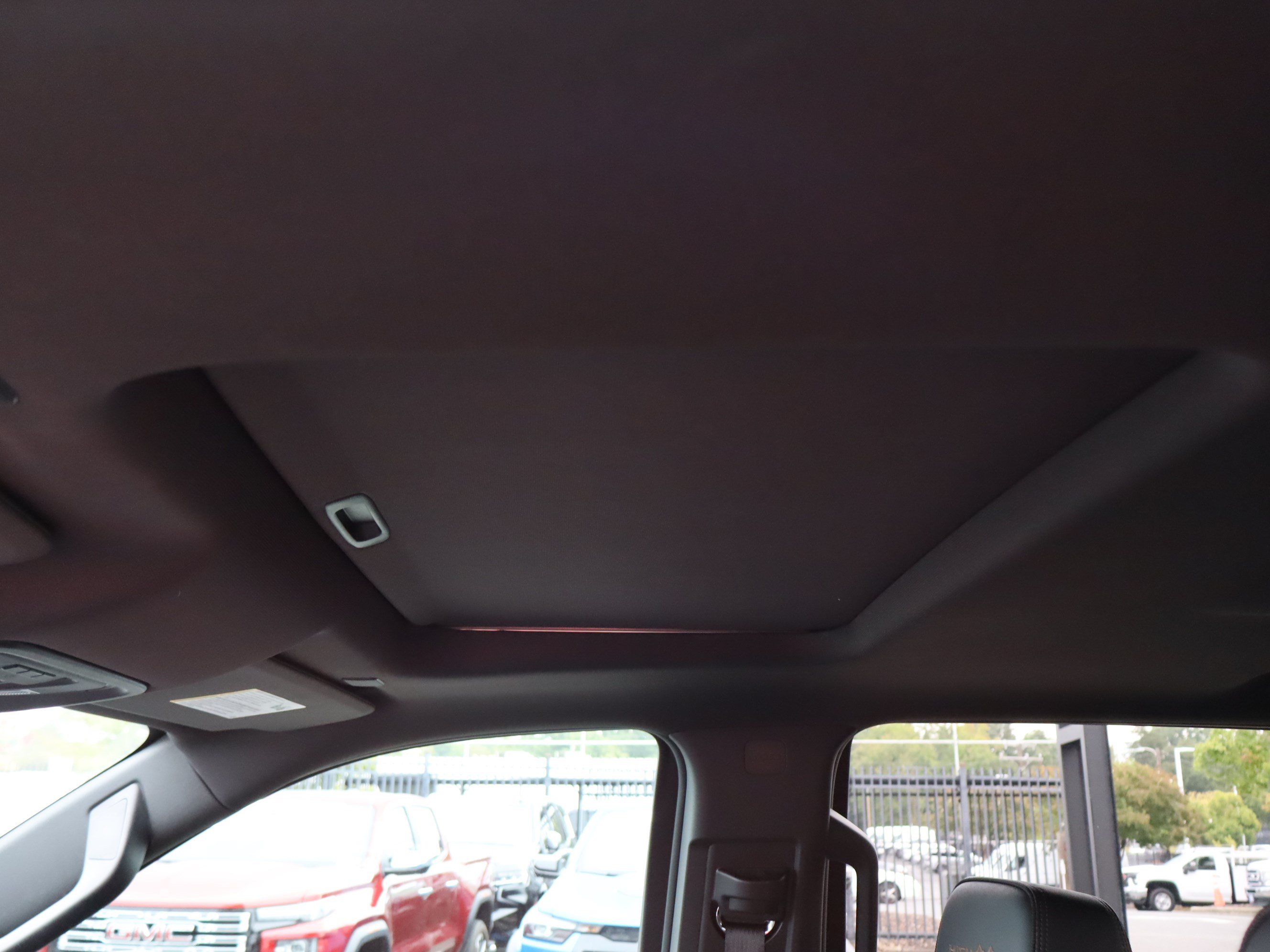 Used 2023 Chevrolet Silverado 1500 High Country w/ High Country Premium Package AWD/4WD image 22