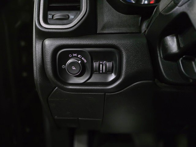 Used 2020 RAM 3500 Tradesman image 28