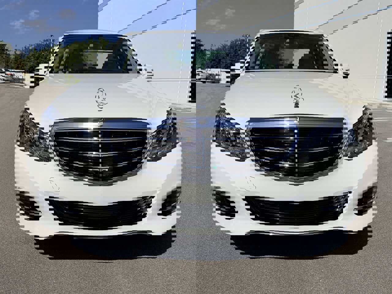 Used 2014 Mercedes-Benz E 350 Sedan w/ Premium 1 Package image 4