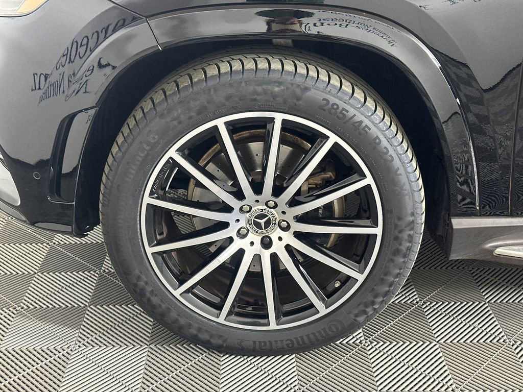 Used 2023 Mercedes-Benz GLS 450 4MATIC image 12