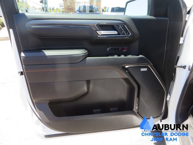 Used 2025 GMC Sierra 1500 AT4 AWD/4WD image 17