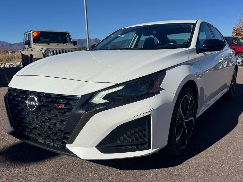 Used 2024 Nissan Altima 2.5 SR image 3