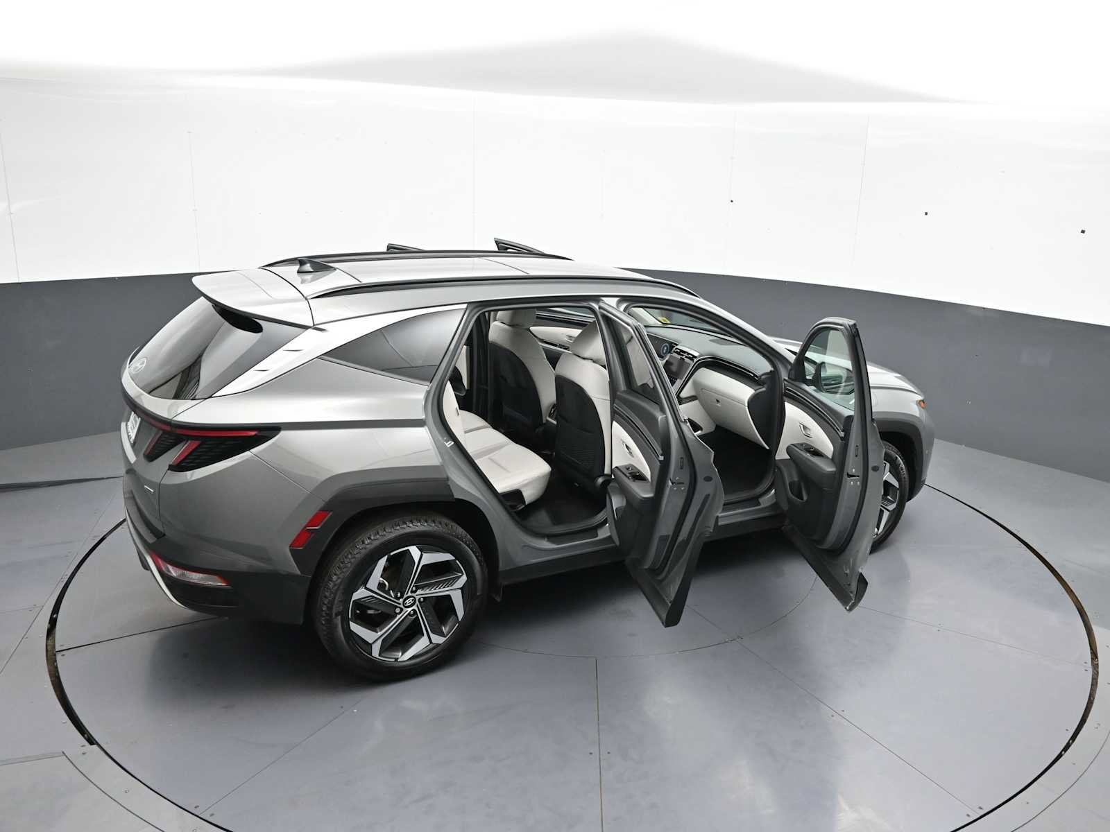 Used 2024 Hyundai Tucson Limited AWD/4WD image 46