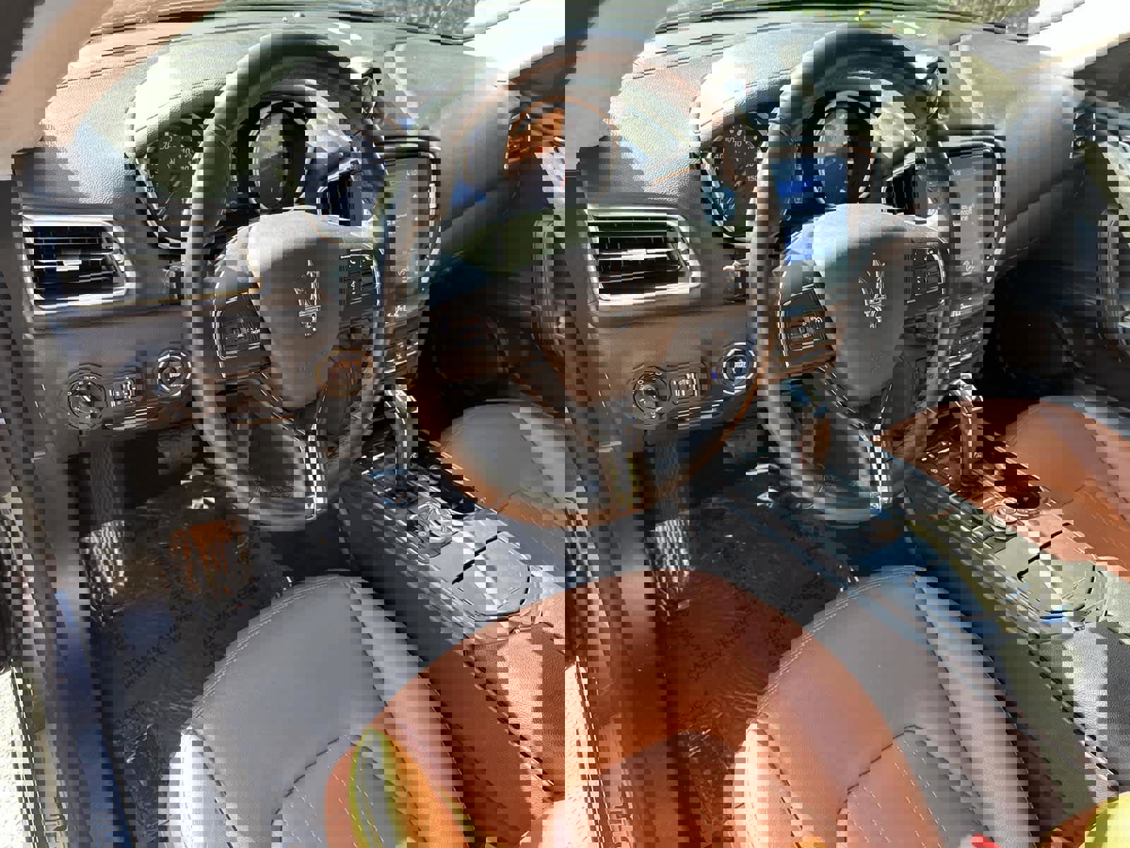 Used 2019 Maserati Ghibli image 2