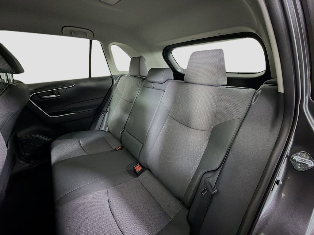 Used 2025 Toyota RAV4 XLE FWD image 23