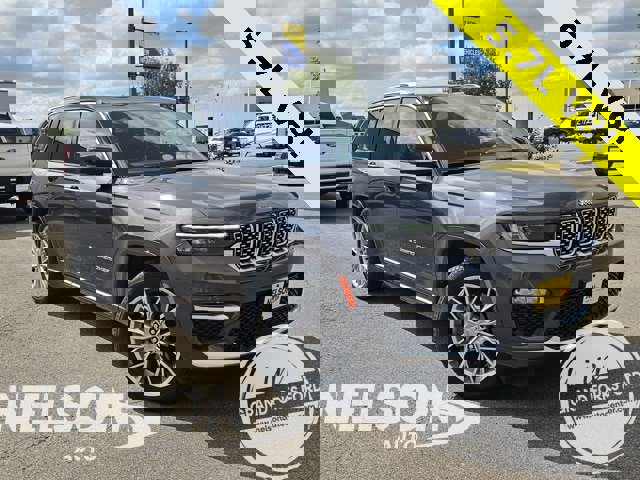 Used 2023 Jeep Grand Cherokee Summit image 1