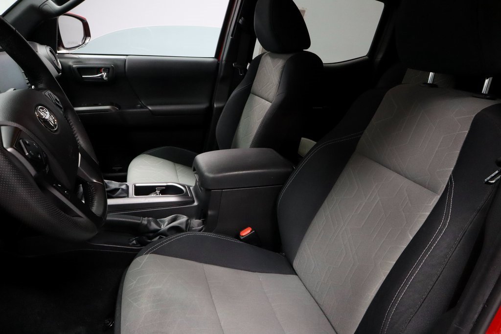 Used 2022 Toyota Tacoma TRD Sport image 23