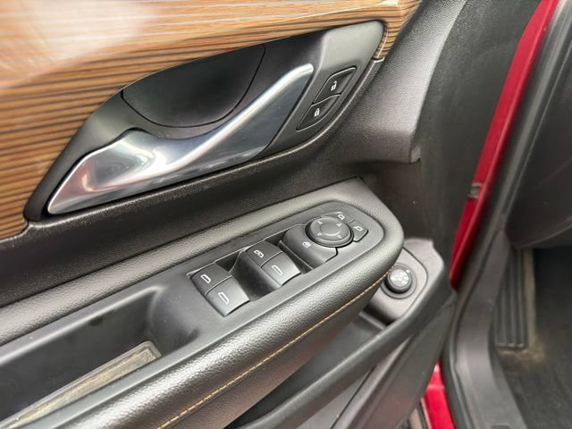 Used 2018 GMC Terrain SLE w/ Driver Convenience Package FWD image 12