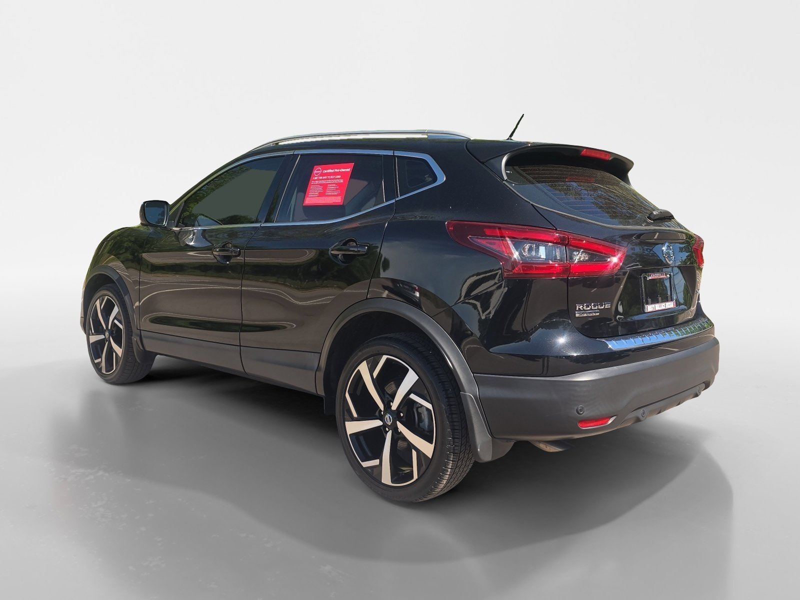 Certified 2022 Nissan Rogue Sport SL w/ Premium Package AWD/4WD image 3