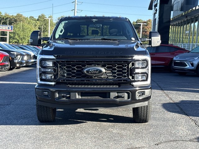 Used 2025 Ford F250 Lariat w/ Black Appearance Package AWD/4WD image 13
