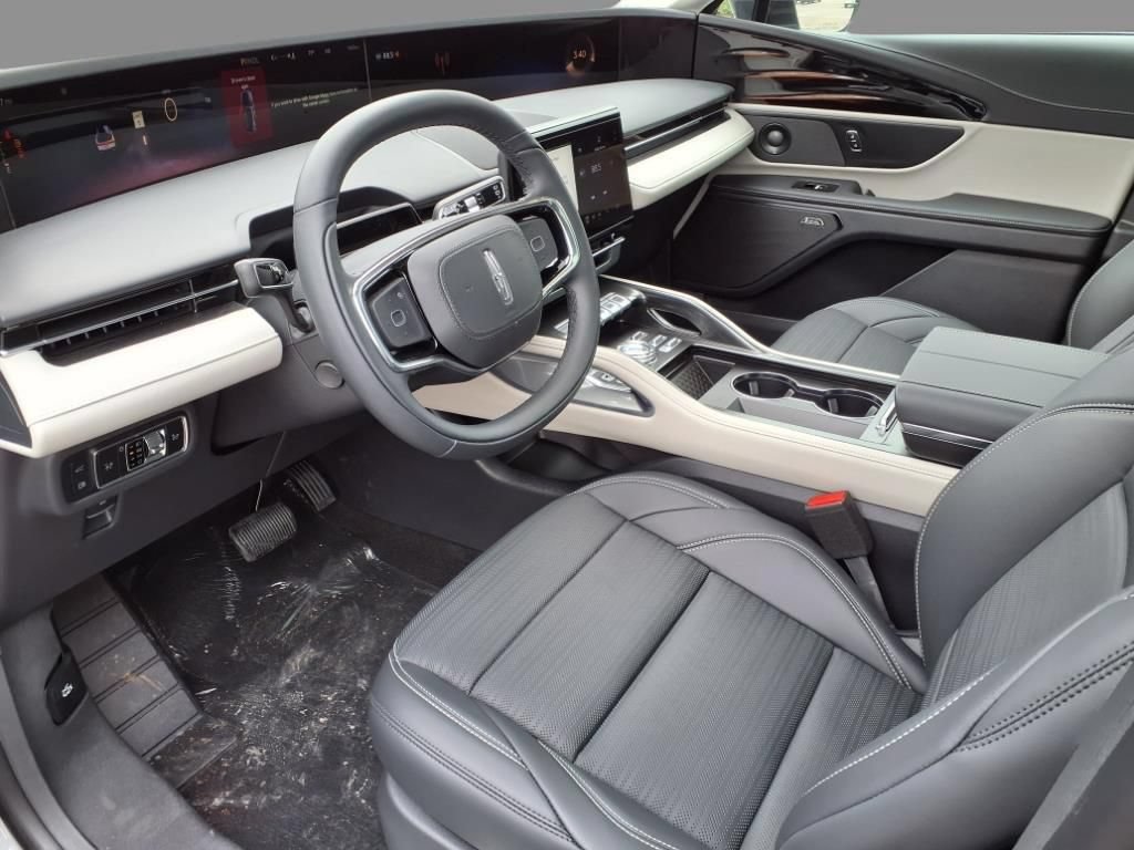 New 2025 Lincoln Nautilus Reserve AWD/4WD image 4