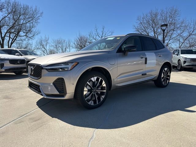 New 2026 Volvo XC60 T8 Plus w/ Protection Package Premier image 3