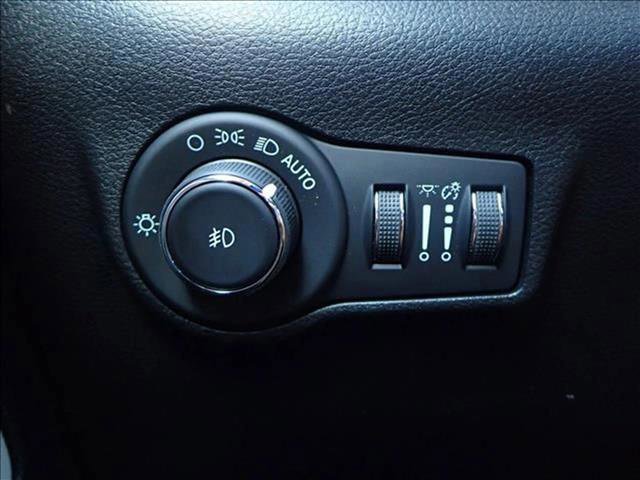 Used 2022 Jeep Compass Limited image 20