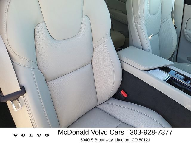 New 2026 Volvo XC60 B5 Ultra w/ Climate Package AWD/4WD image 19