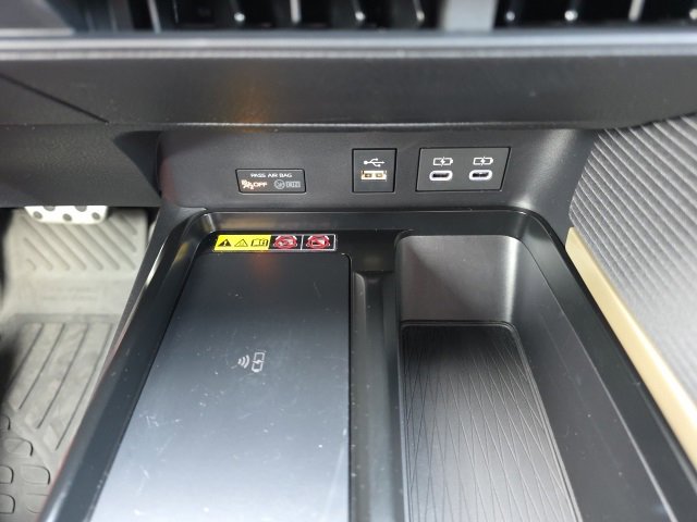 Certified 2025 Toyota Camry SE image 20