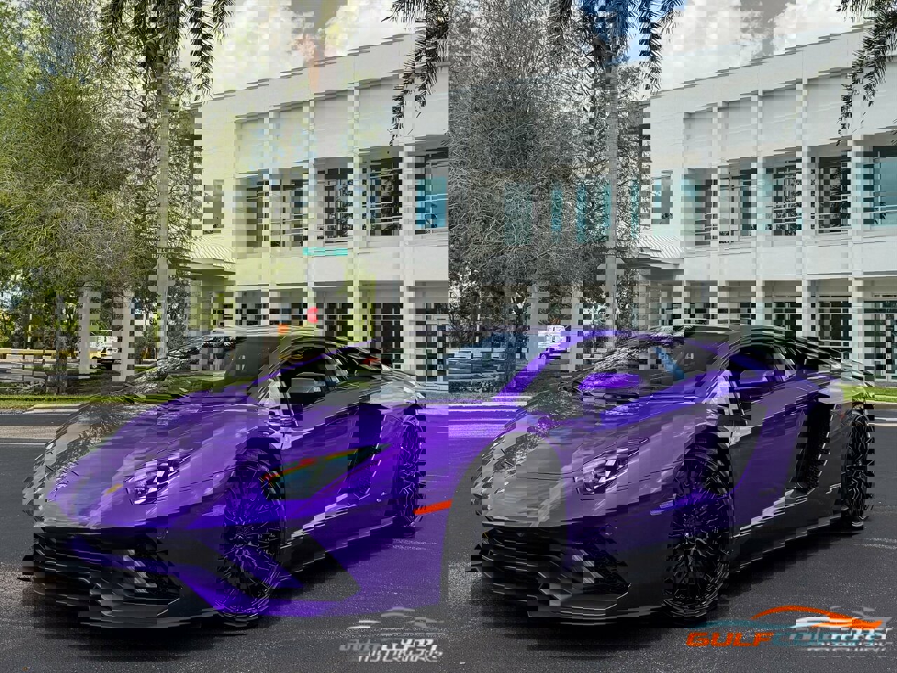 Used 2018 Lamborghini Aventador S image 13