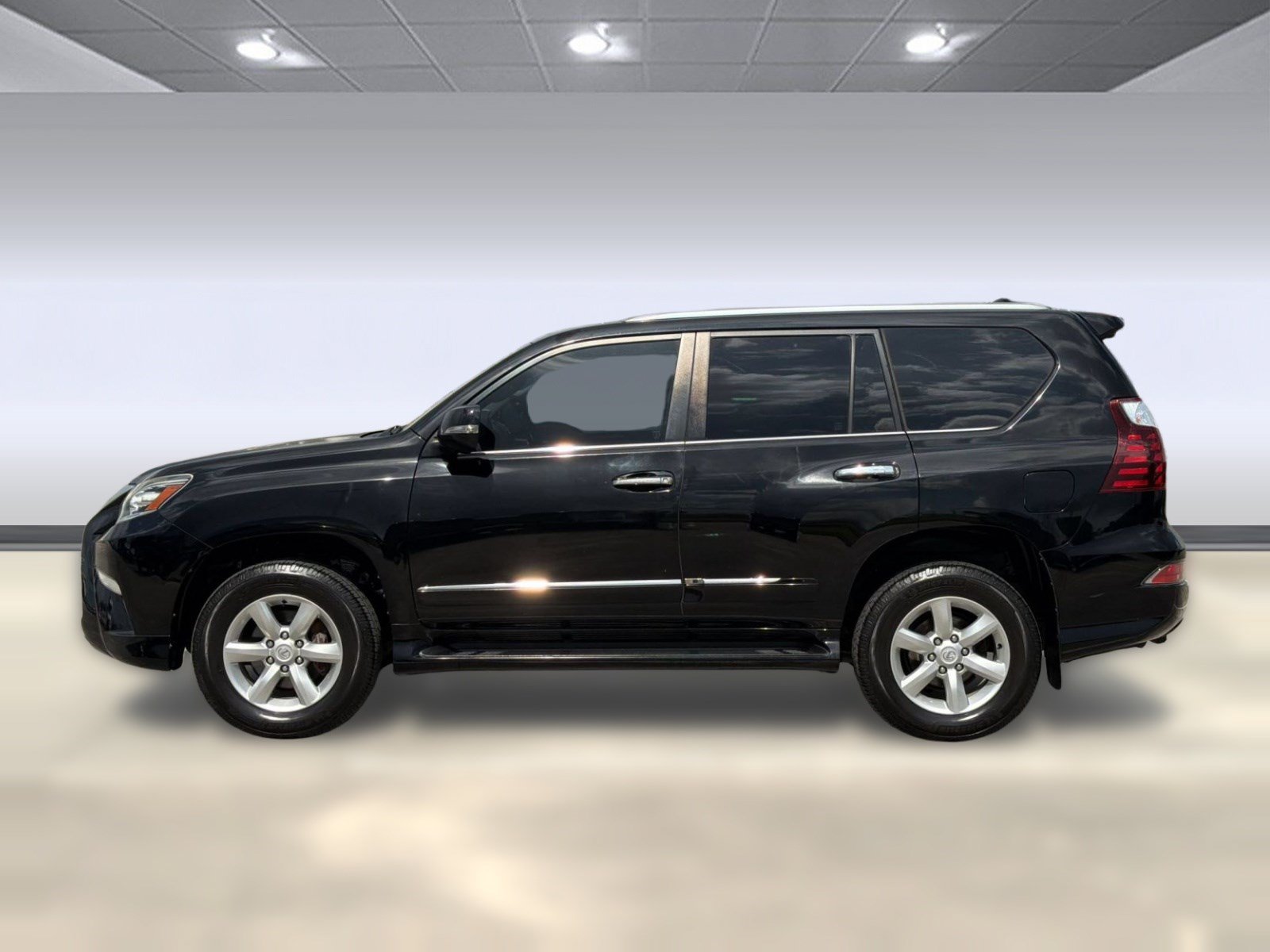 Used 2019 Lexus GX 460 w/ Navigation Package AWD/4WD image 2