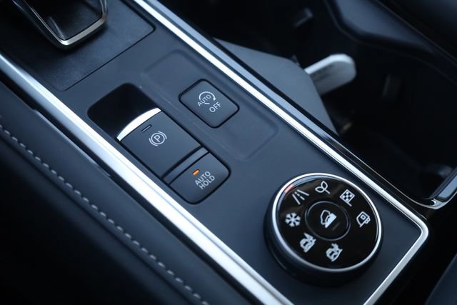 New 2026 Nissan Pathfinder SL w/ SL Premium Package AWD/4WD image 21