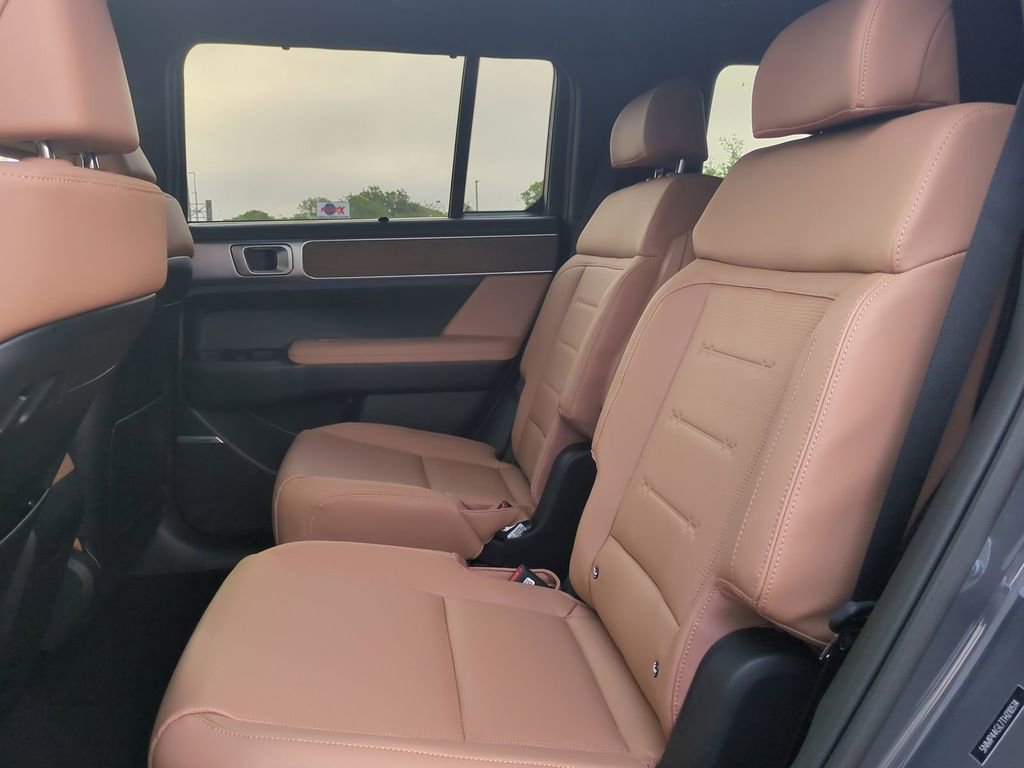 New 2026 Hyundai Santa Fe Limited image 17