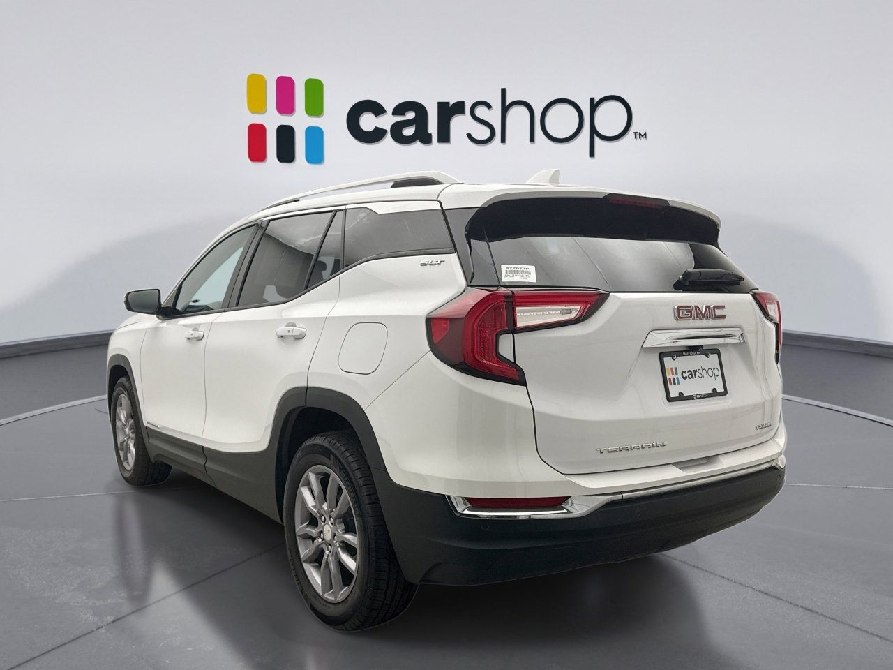 Used 2022 GMC Terrain SLT w/ Tech Package image 3