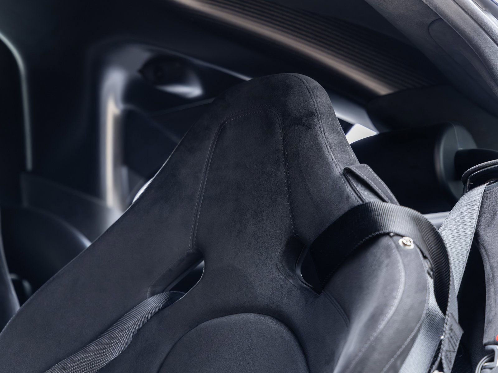 Used 2020 McLaren 620R image 40