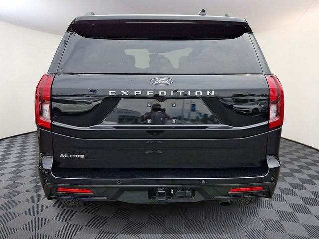 Certified 2025 Ford Expedition Active AWD/4WD image 5