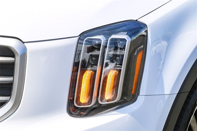 Used 2024 Kia Telluride SX Prestige w/ Towing Package image 5