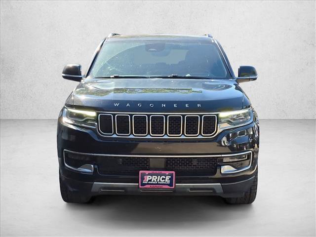 Used 2022 Jeep Wagoneer Series III w/ Premium Group I AWD/4WD image 2