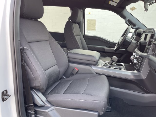 New 2026 Ford F150 XLT w/ XLT Black Appearance Package AWD/4WD image 35