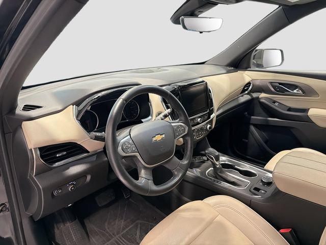 Used 2023 Chevrolet Traverse Premier AWD/4WD image 9