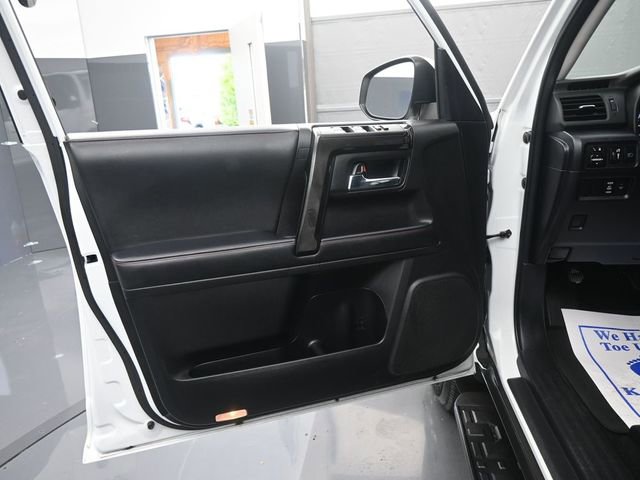 Used 2024 Toyota 4Runner TRD Off-Road image 10