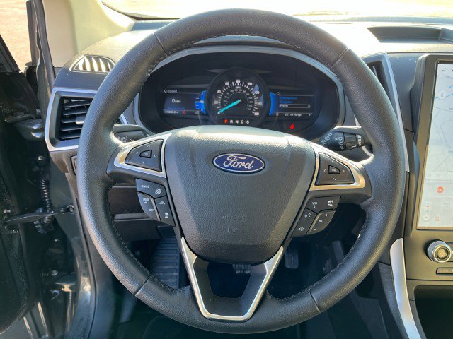 Used 2024 Ford Edge SEL w/ Convenience Package image 17