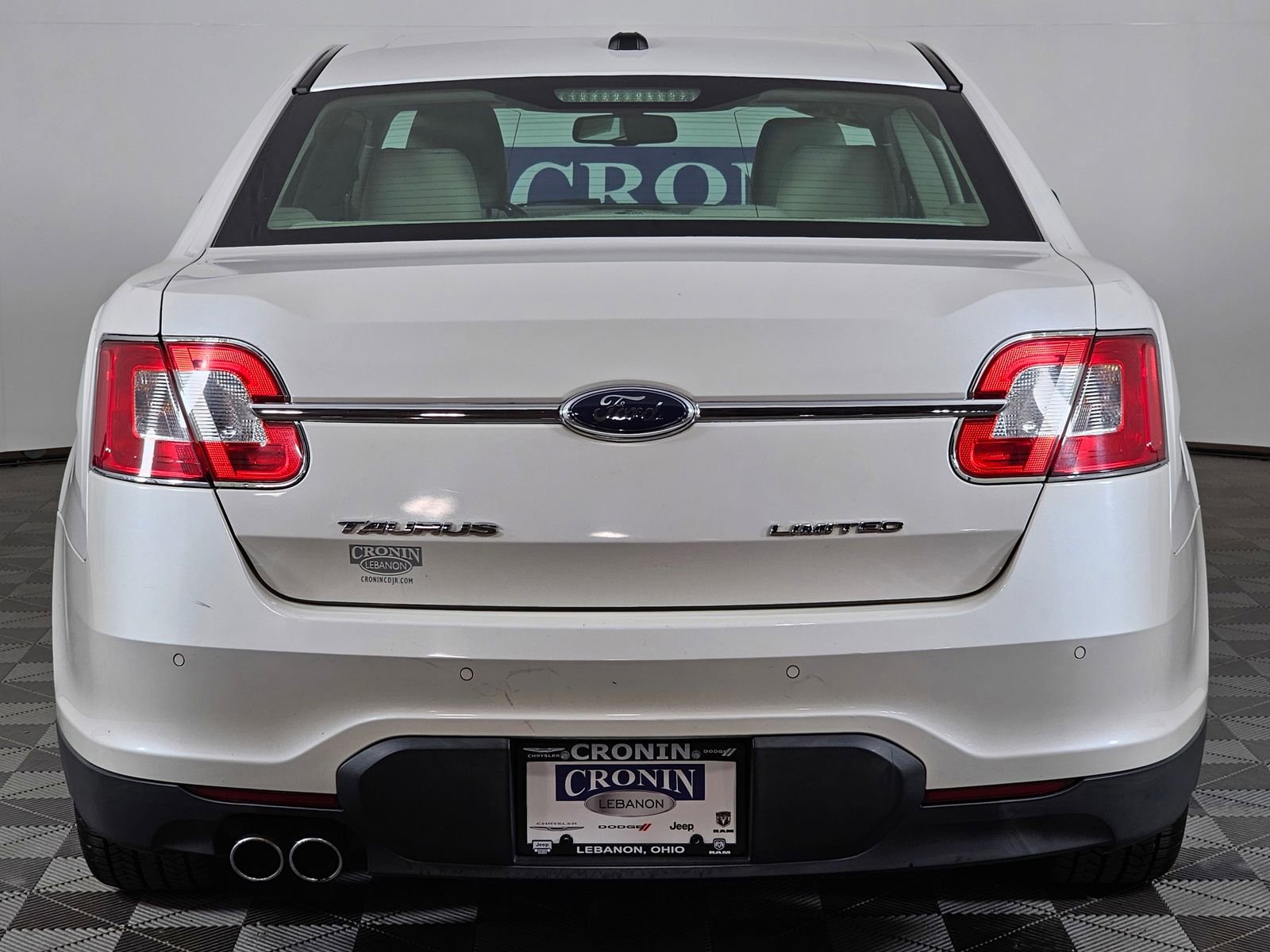 Used 2010 Ford Taurus Limited image 5