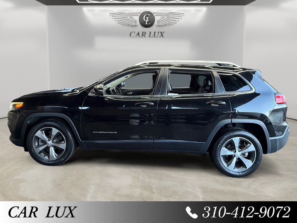 Used 2019 Jeep Cherokee Limited FWD image 2