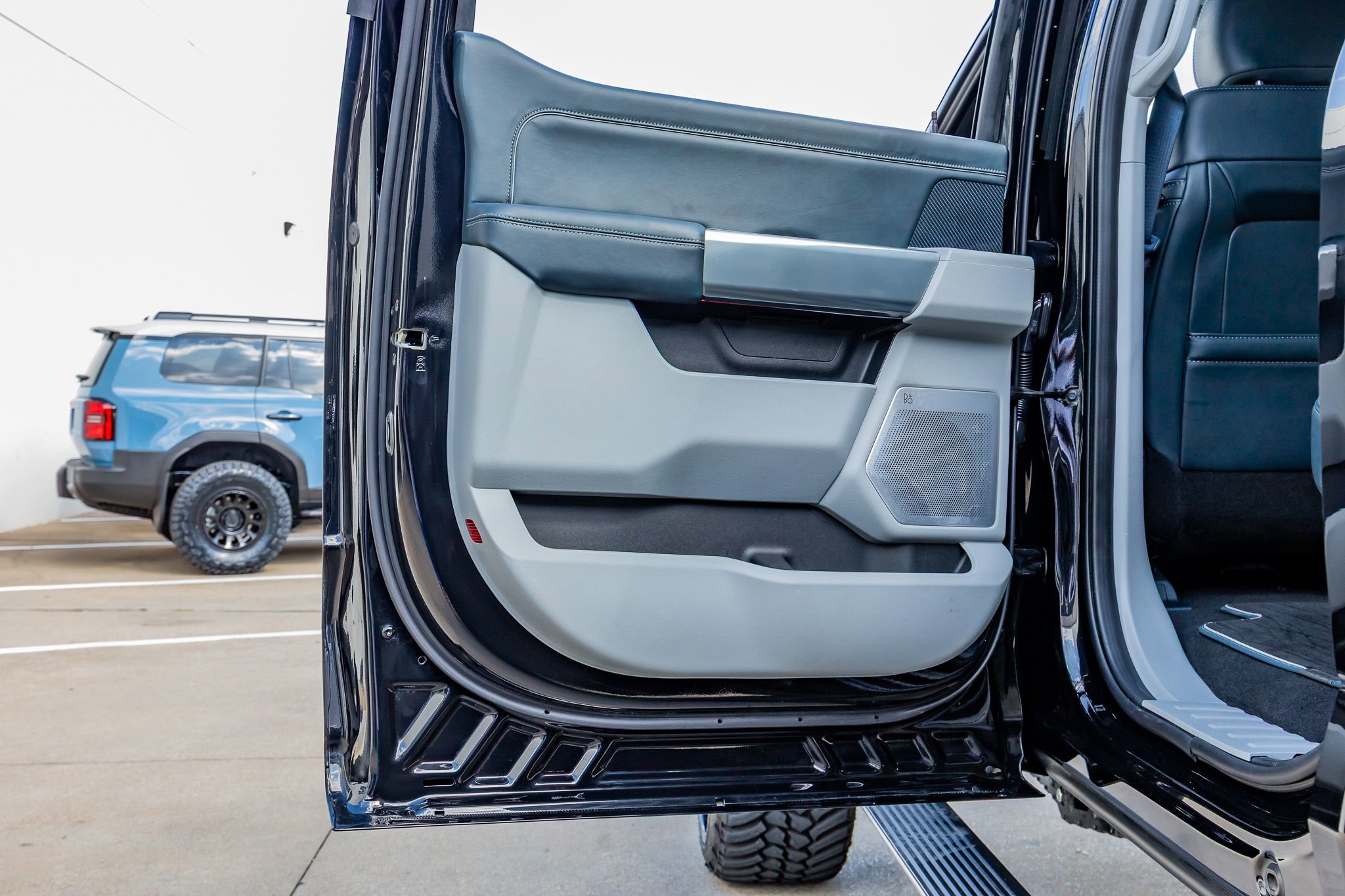 Used 2024 Ford F450 Limited AWD/4WD image 38