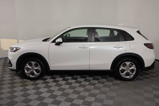 Certified 2025 Honda HR-V LX image 5