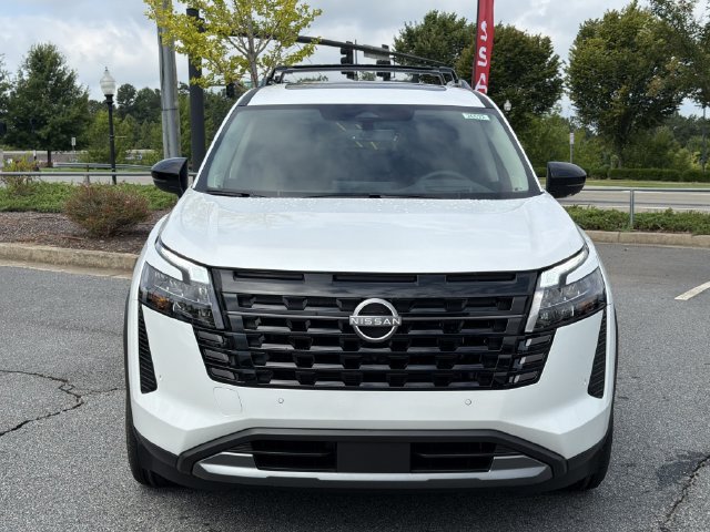 New 2026 Nissan Pathfinder Platinum w/ Lighting Package AWD/4WD image 10