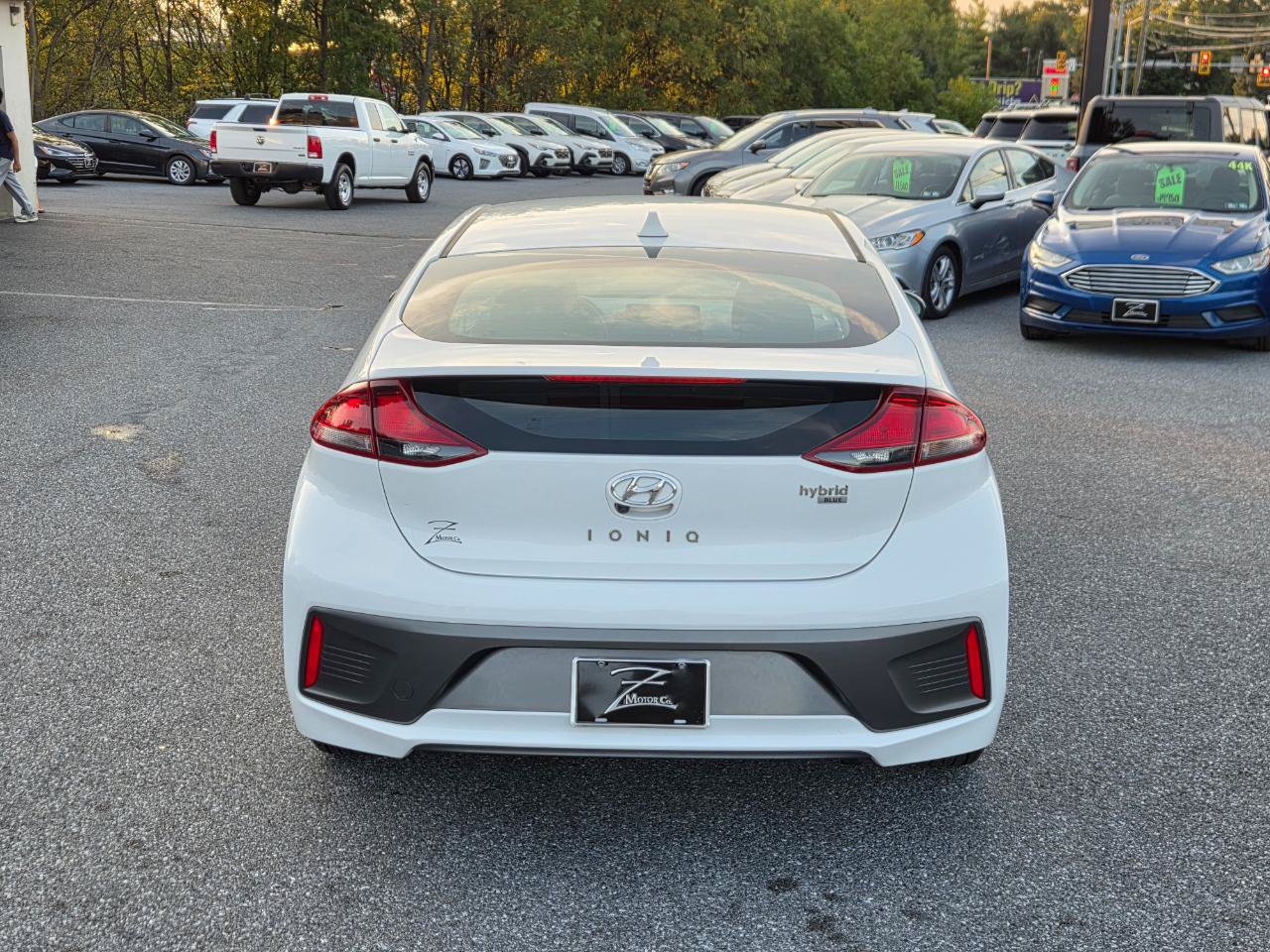 Used 2020 Hyundai Ioniq Blue FWD image 9