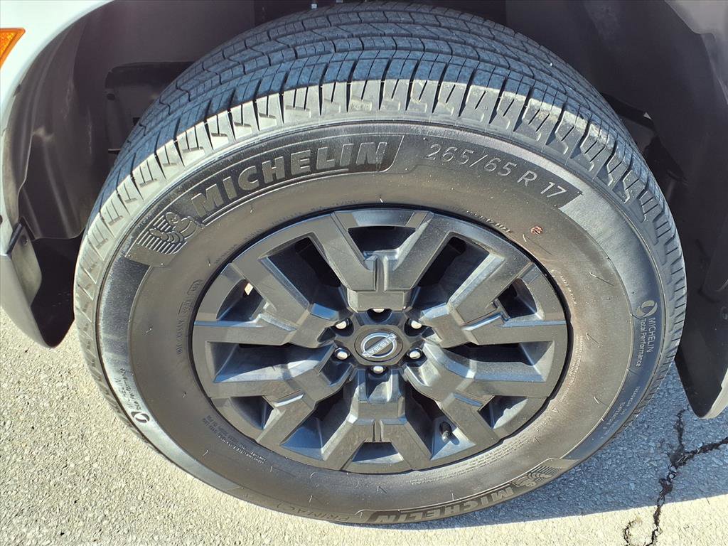 Used 2024 Nissan Frontier SV w/ SV Convenience Package image 18