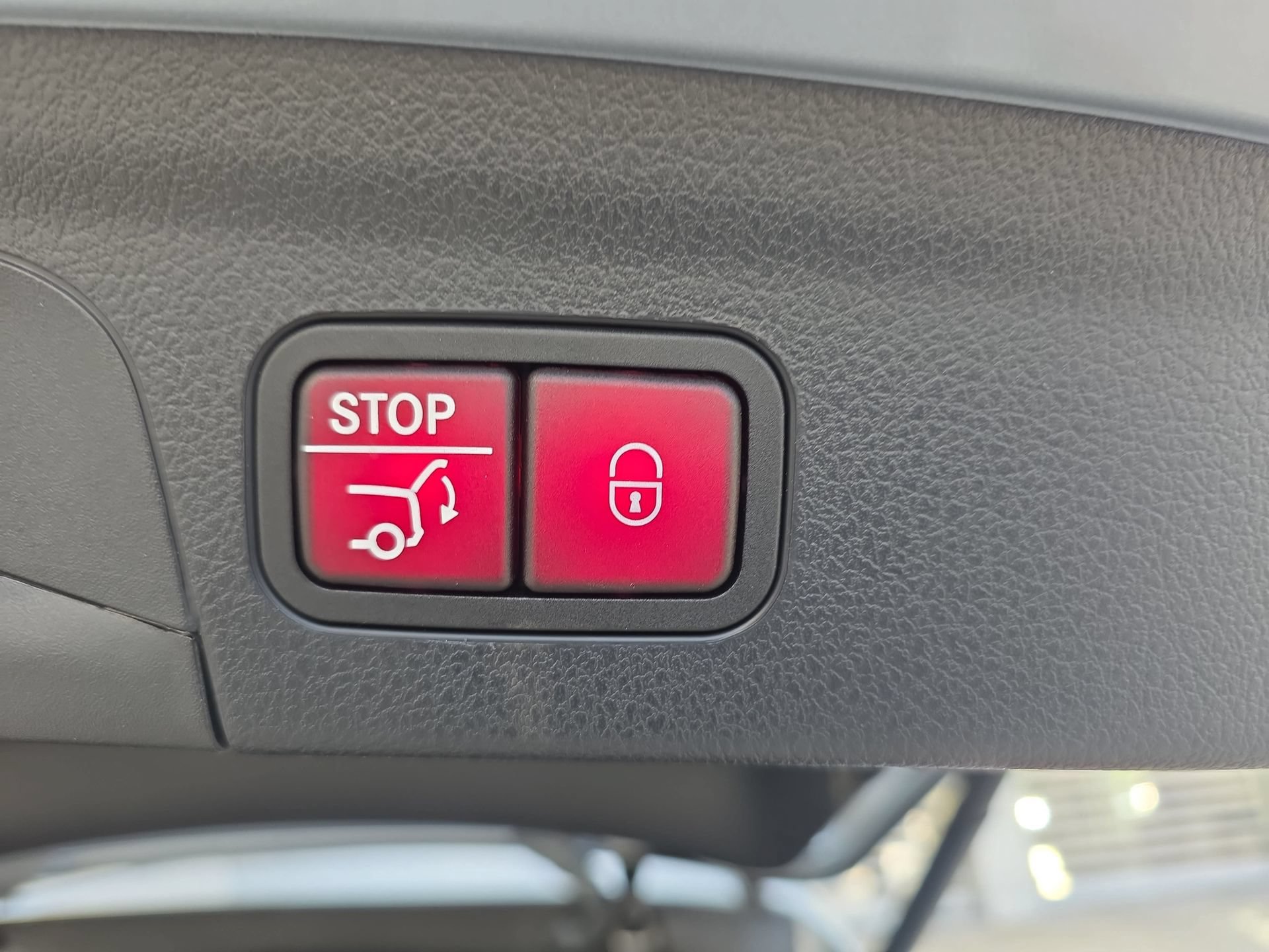 Certified 2024 Mercedes-Benz GLE 450e 4MATIC image 13