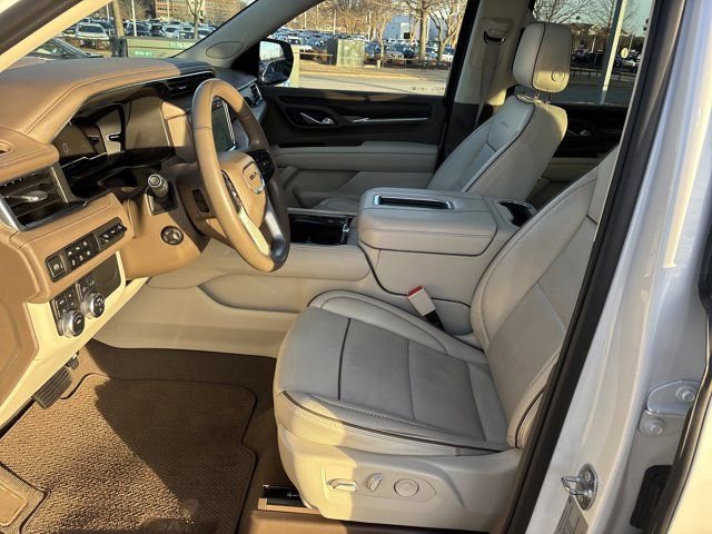 Used 2023 GMC Yukon XL Denali image 17