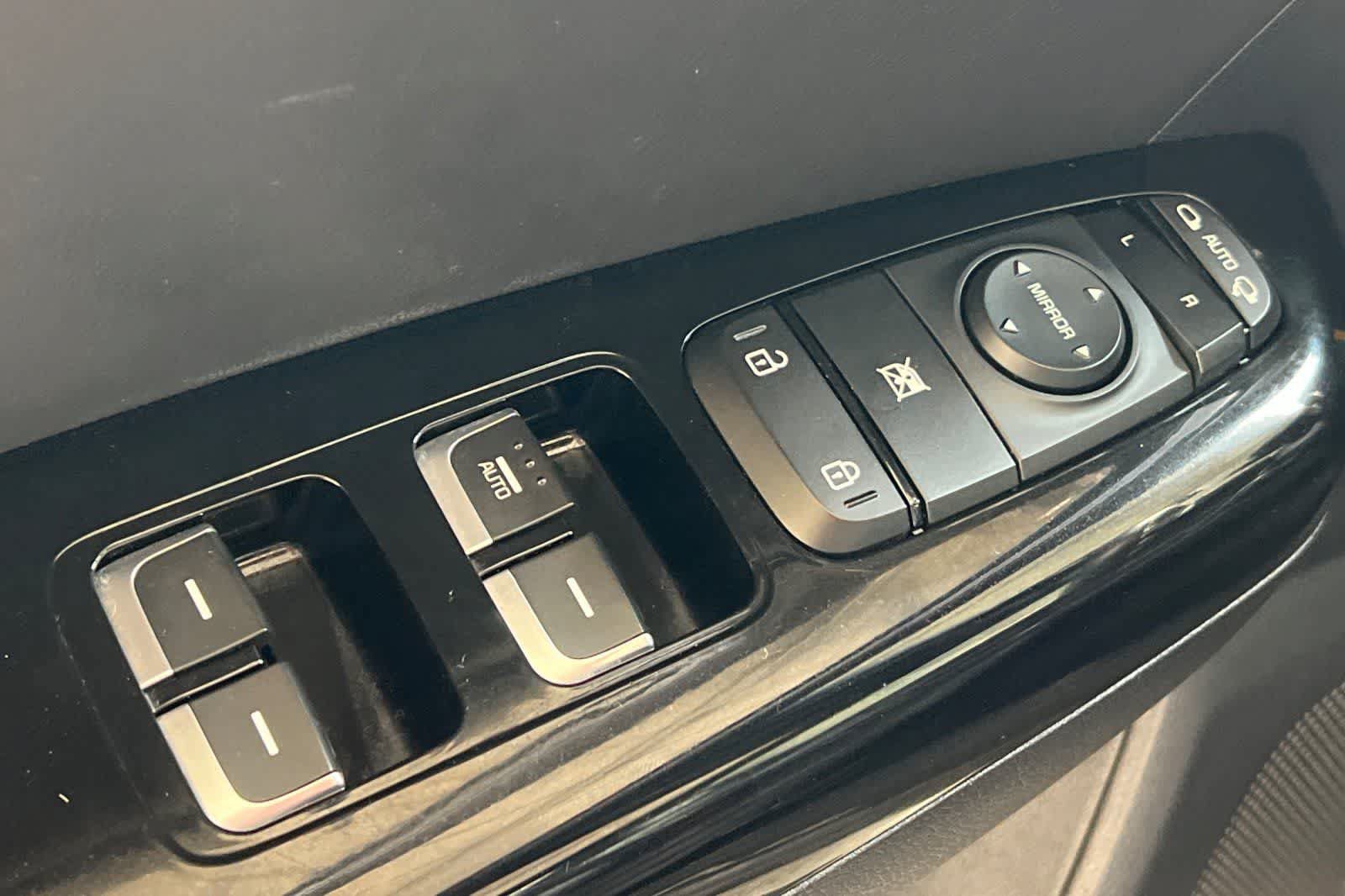 Used 2022 Kia Sportage Nightfall Edition w/ Nighfall AWD Premium Package image 14