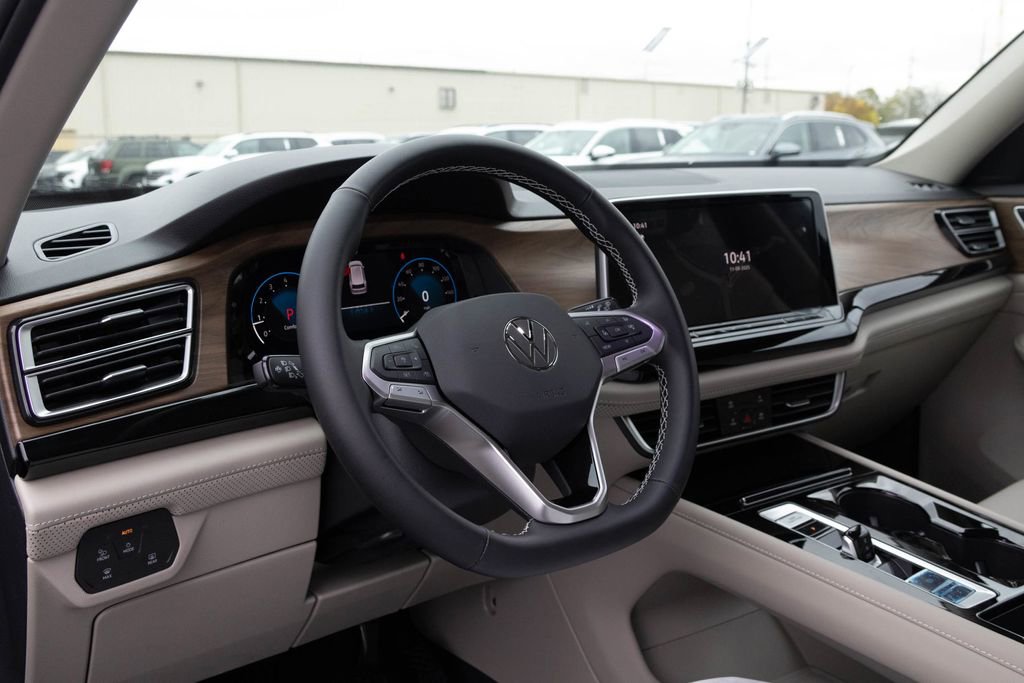 New 2026 Volkswagen Atlas SE image 4