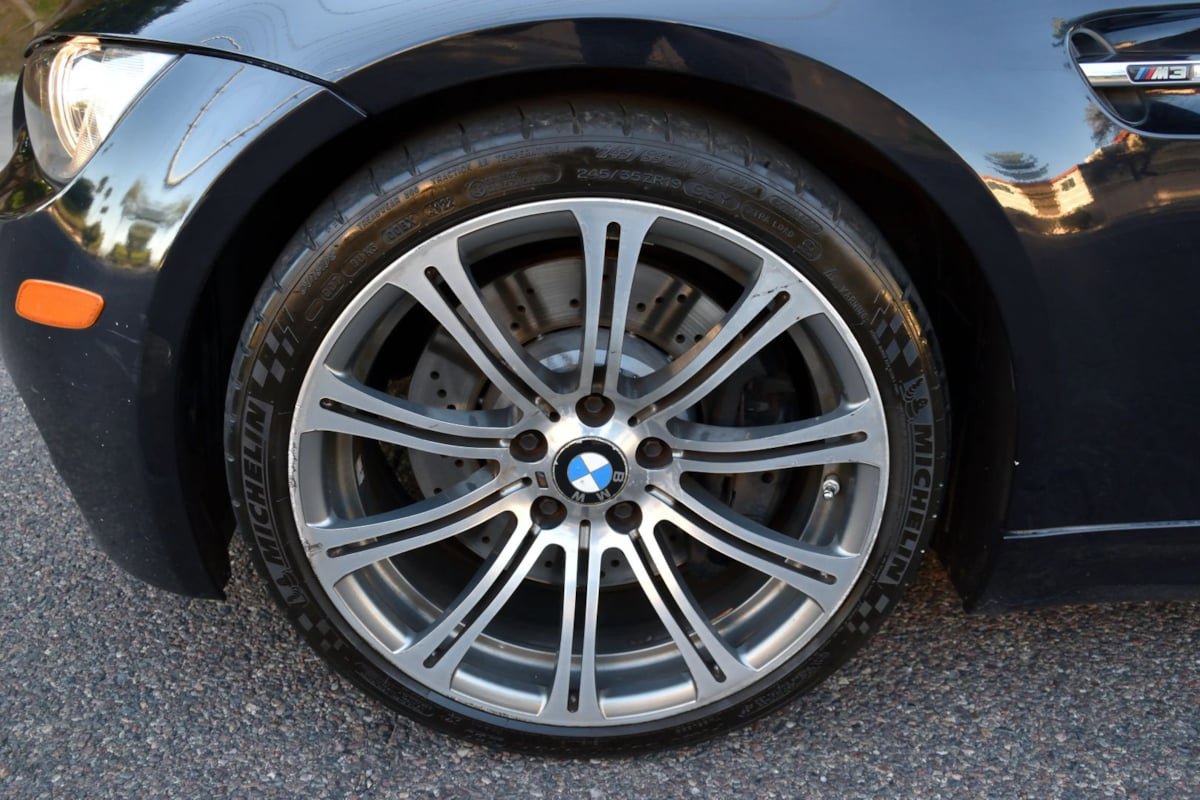 Used 2012 BMW M3 Convertible w/ Premium Pkg image 25